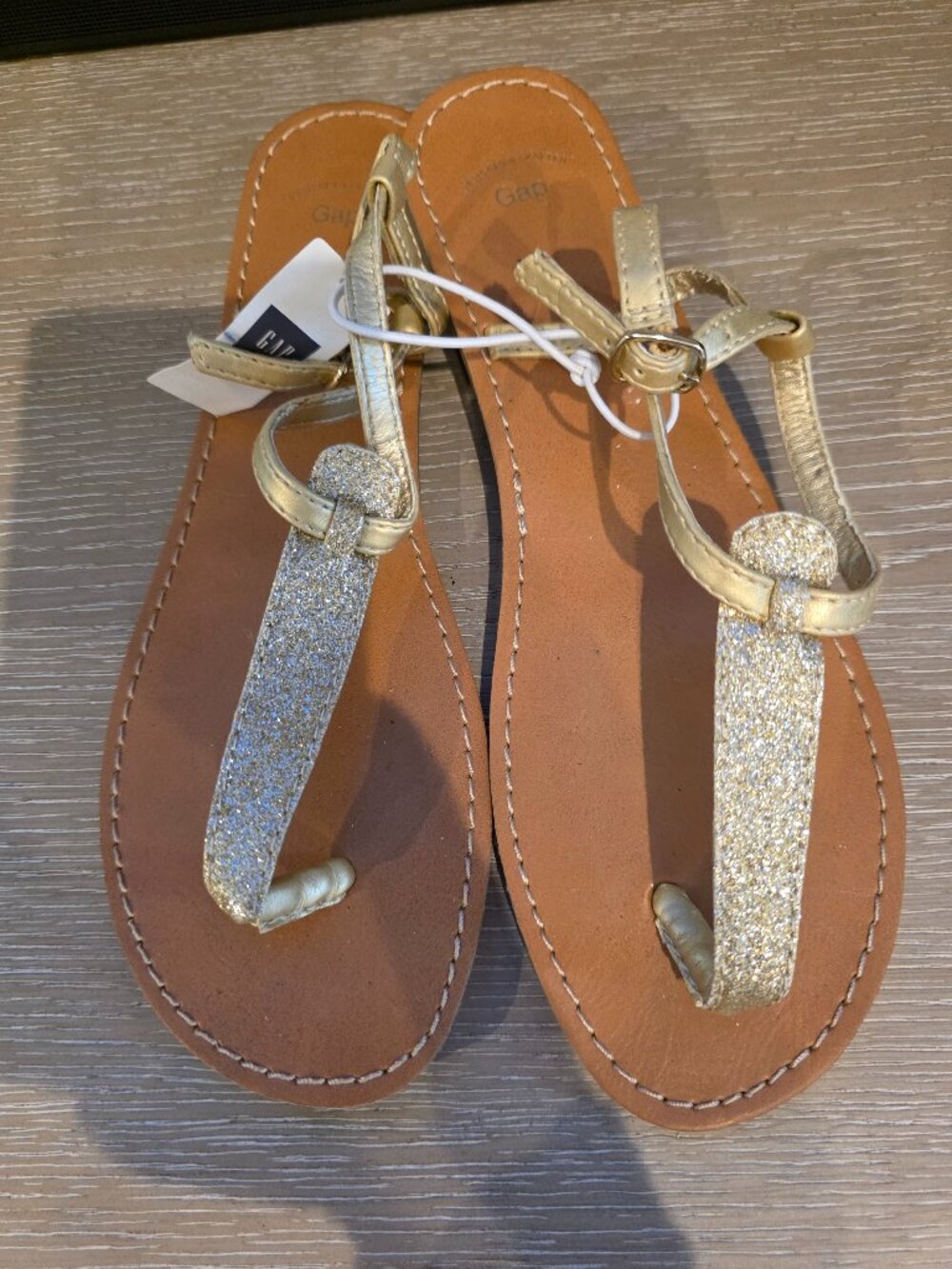 GAP Sandals - Picture 2 of 6